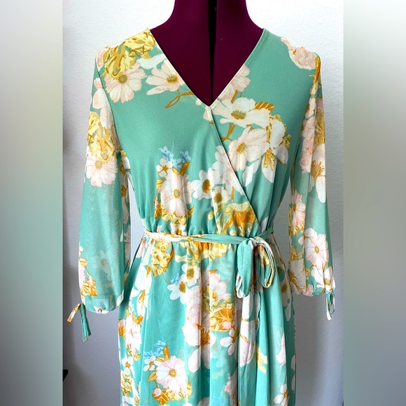 Allison Brittney mint green floral dress - Picture 3 of 5